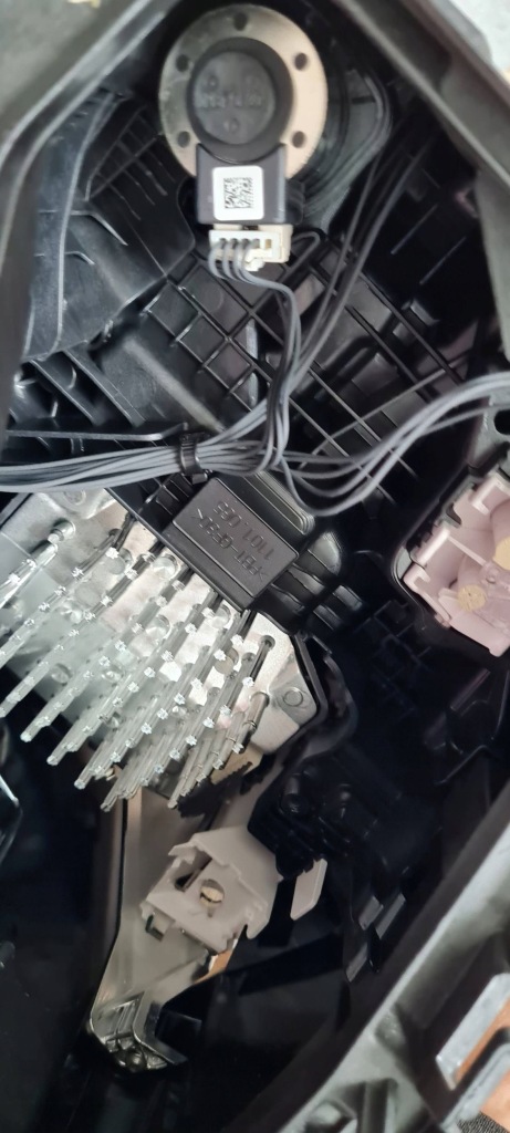 Q3 83a фара ліва лівий перед full led америка 83a941033b скло фари до заміна Київ