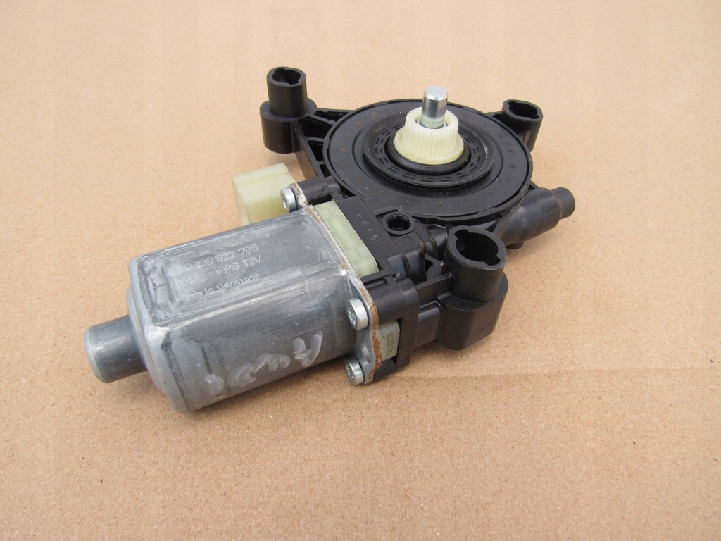 фото №1, Audi a1 моторчик стекло левый перед