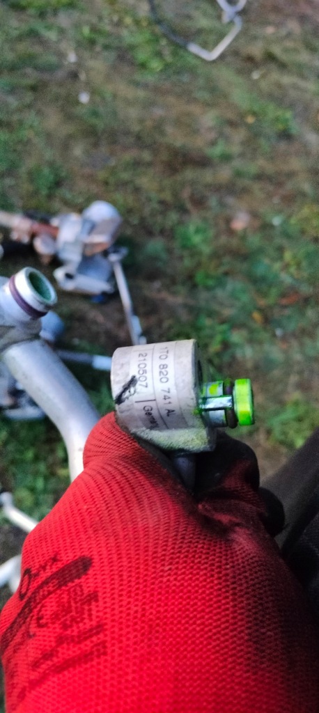 фото №6, Vw touran шланг трубка кондиционер 1t0820743aq 1t0820741al