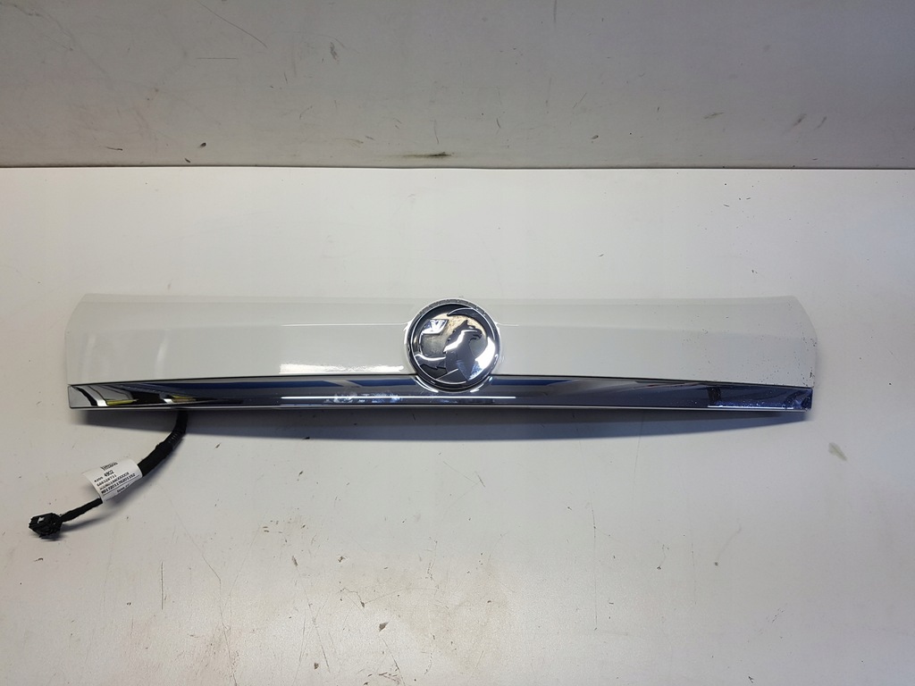 фото №1, Opel mokka x накладка кришка багажника задня хром