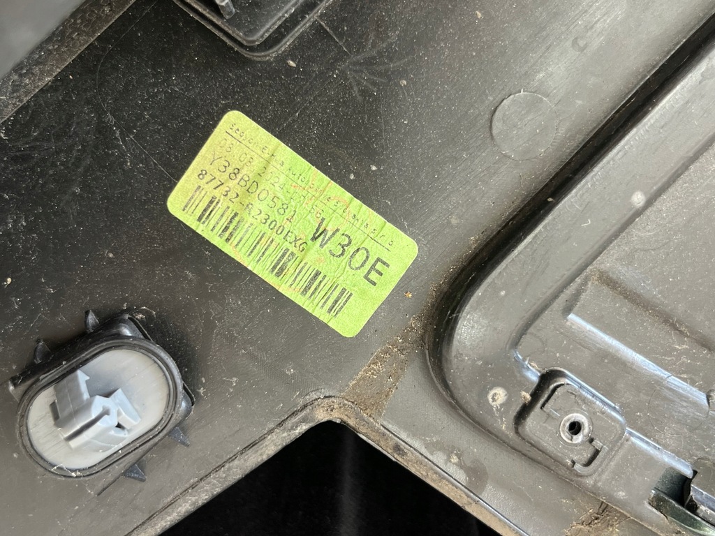 фото №13, Kia sportage v 5 молдинг накладка двері задня права 87732-r2300