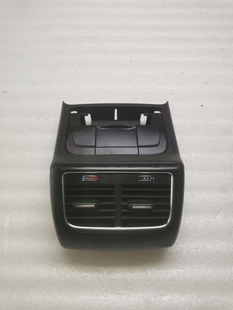 фото №1, Audi a4 b8 s-line a5 s5 lift решётка обдув задняя