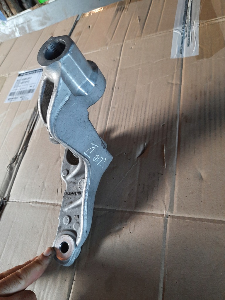 фото №9, Clio v 1.5bdci кронштейн кронштейн правое подрамник подрамник