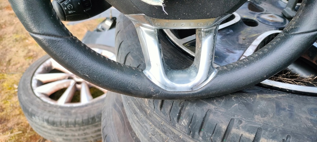 фото №4, Переключатели 98081767zd воздуховод колонка peugeot 208