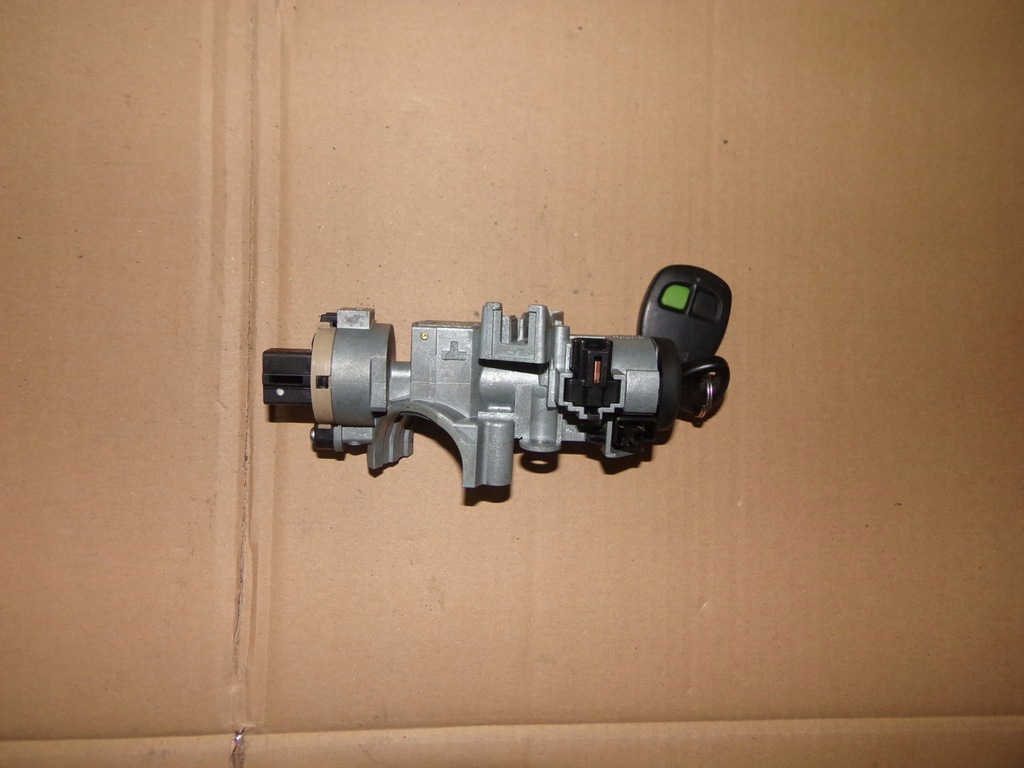 фото №1, Замок запалювання ключ mazda 323f lift