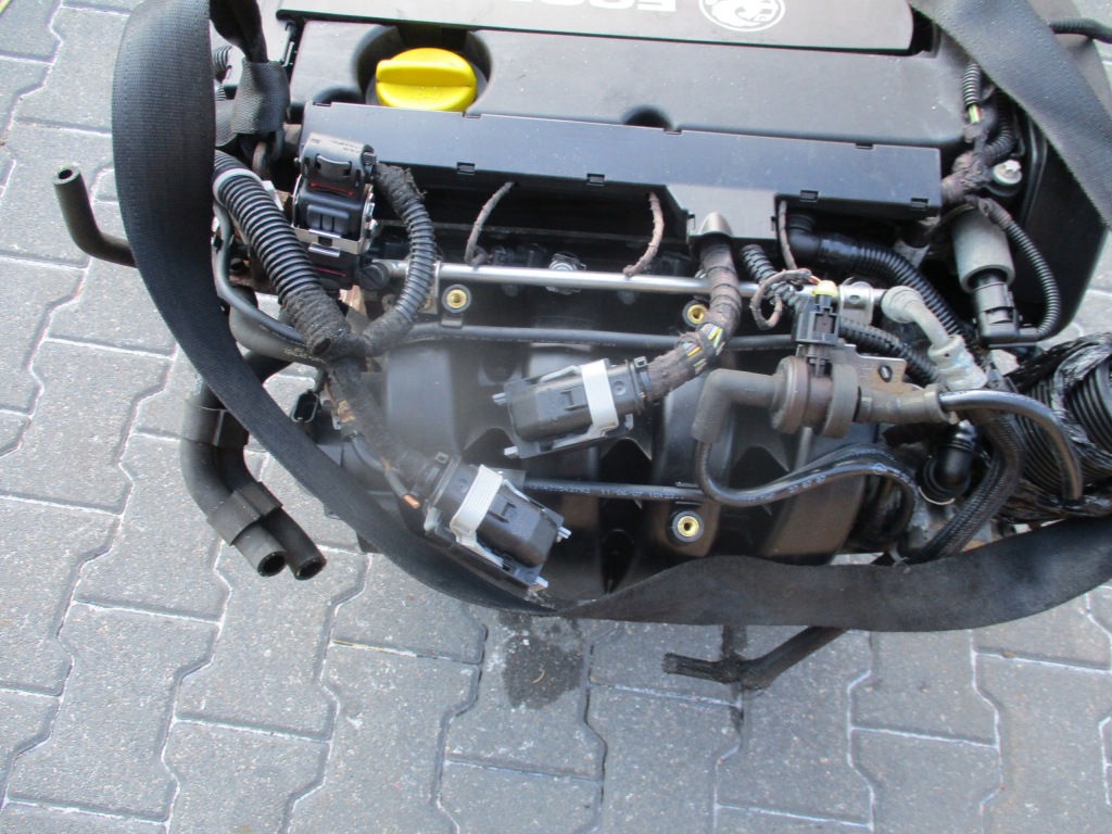 Двигатель 1.8 b 16v opel astra vectra zafira meriva z18xer стойку комплектный Киев