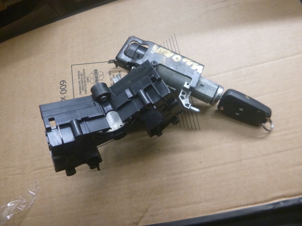 Купить Замок зажигания ключ opel insignia 13500549