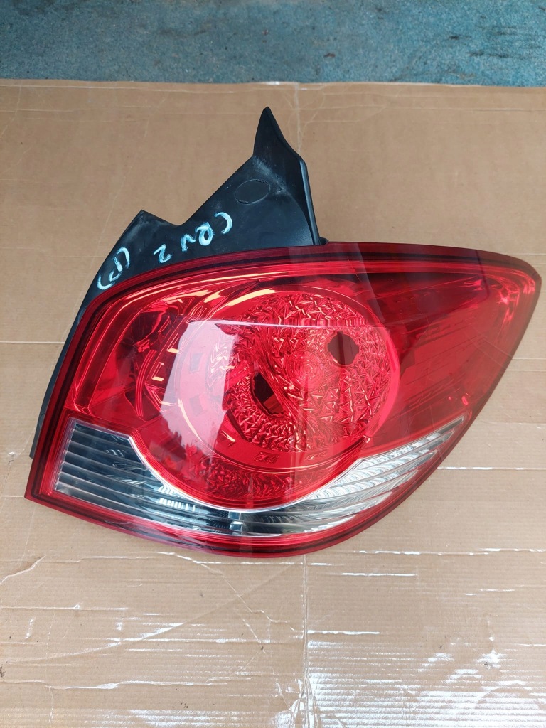 фото №1, Лампа задняя правая chevrolet cruze hb 5d комплектная