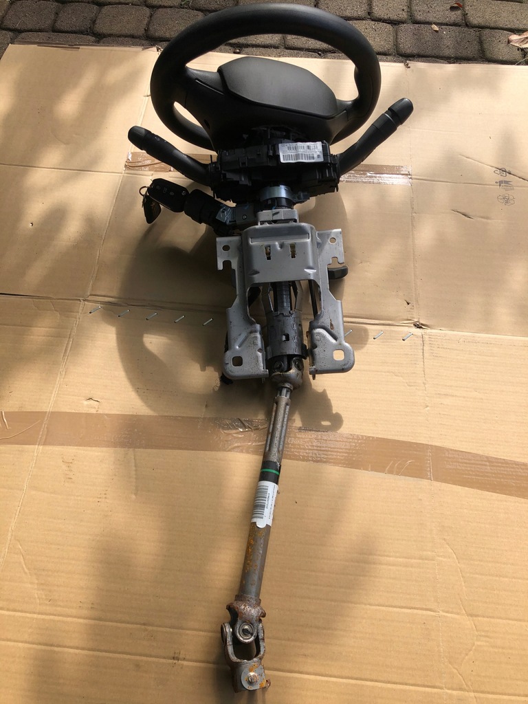 фото №5, Peugeot 208 колонка воздуховод подушка безопасности переключатели taśm