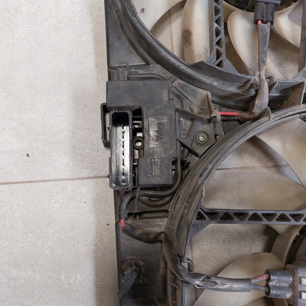 Opel astra j 1,7 вентилятор радиатора 874680a в Украине