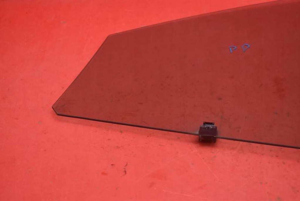 фото №7, Стекло боковая правая перед передняя peugeot 5008 1 i 09-13