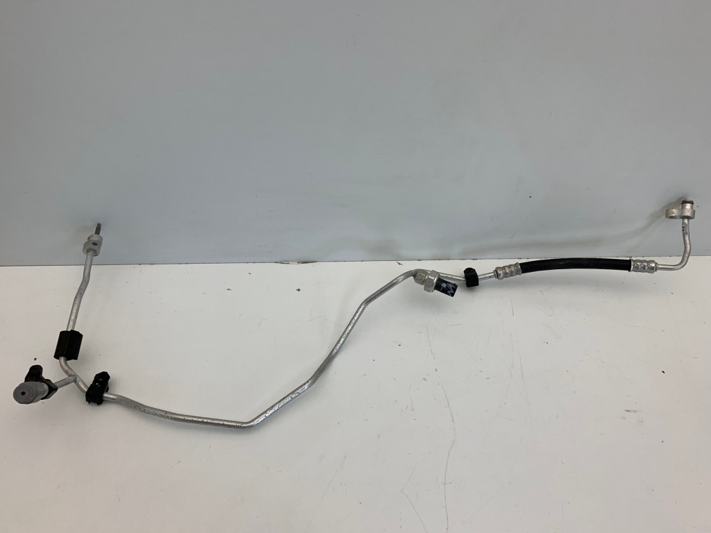 фото №1, Infiniti q30 шланг кондиціонера 924405da3a