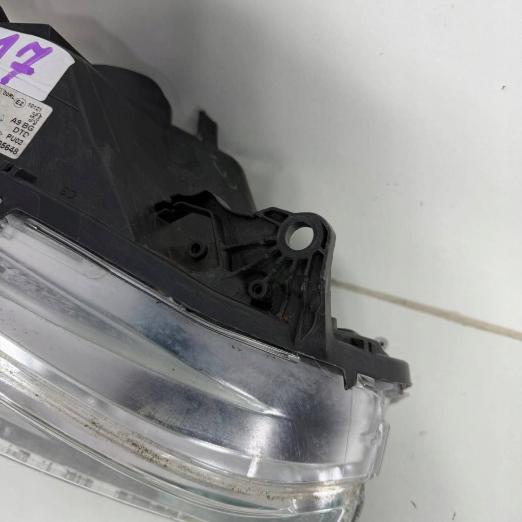 Peugeot 208 i лампа фара правая перед передняя оригинальный номер 89905648 Недорого