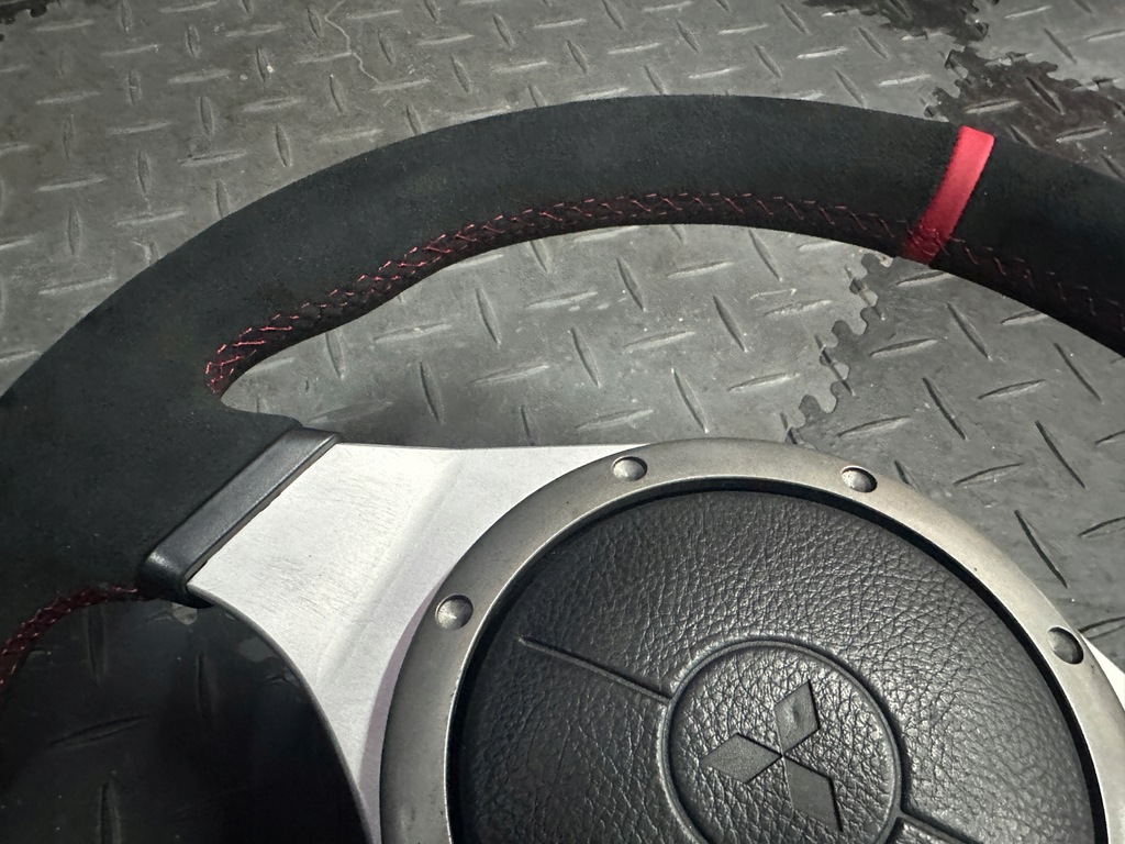 фото №5, Воздуховод momo mitsubishi lancer evo 7 8 9 подушка подушка безопасности alcantara