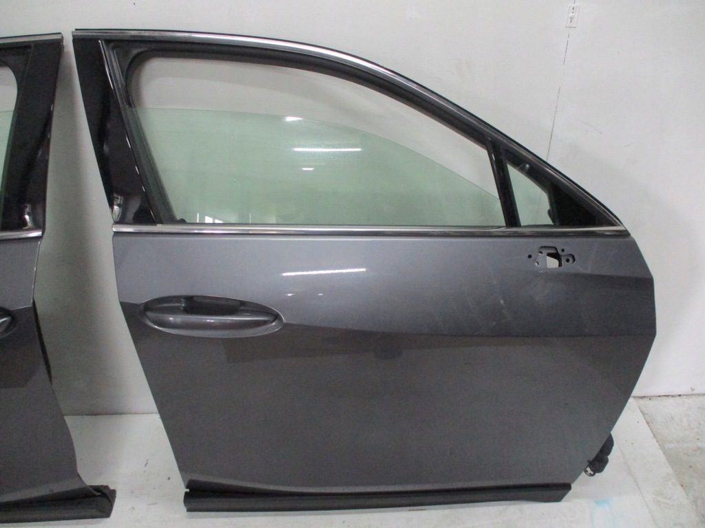 фото №1, Дверь lexus ux правое передние