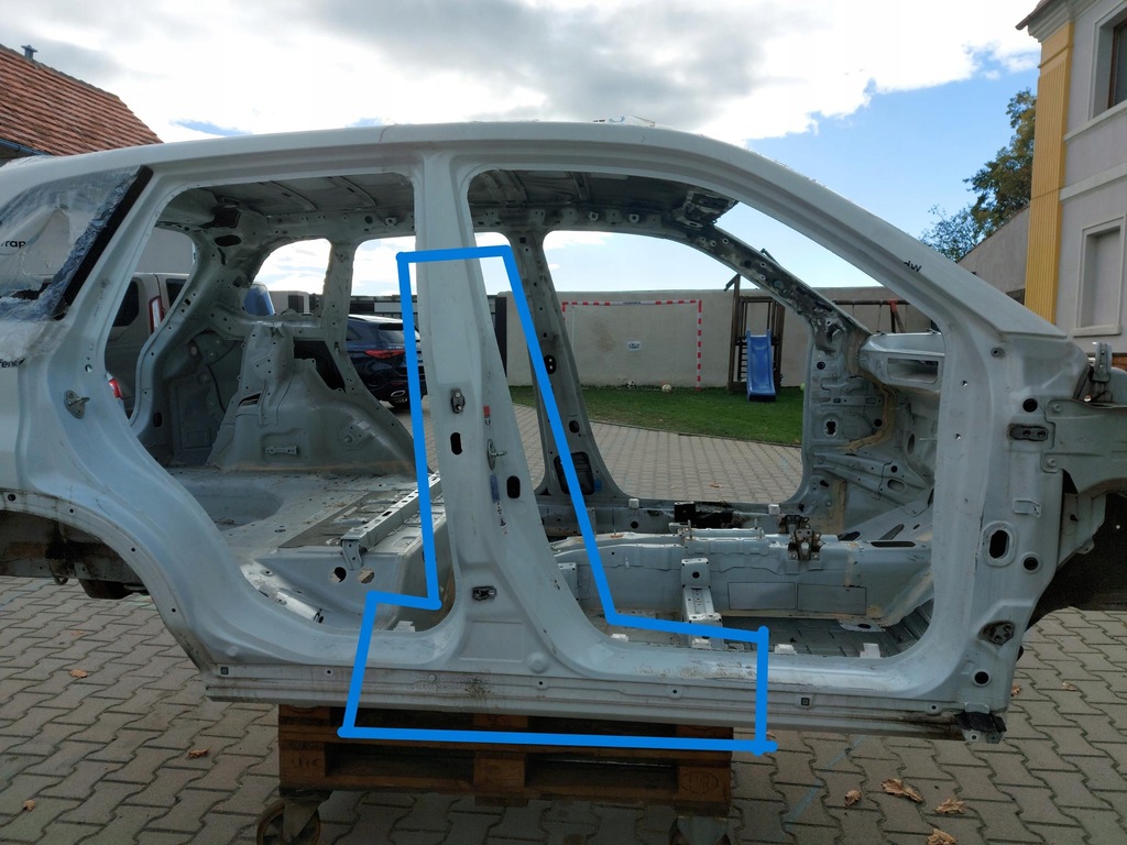 фото №1, Suzuki vitara iii lift порог блок двигателя средний правый