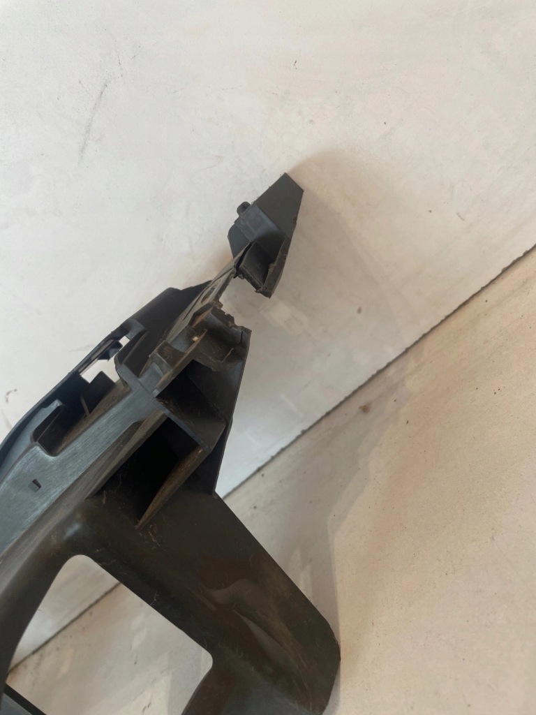 Підсилювач абсорбер бампера перед peugeot 5008 1 Зі Шроту