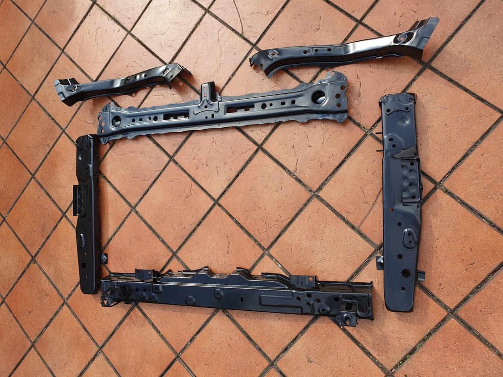 фото №7, Toyota sienna 2021- pas передній