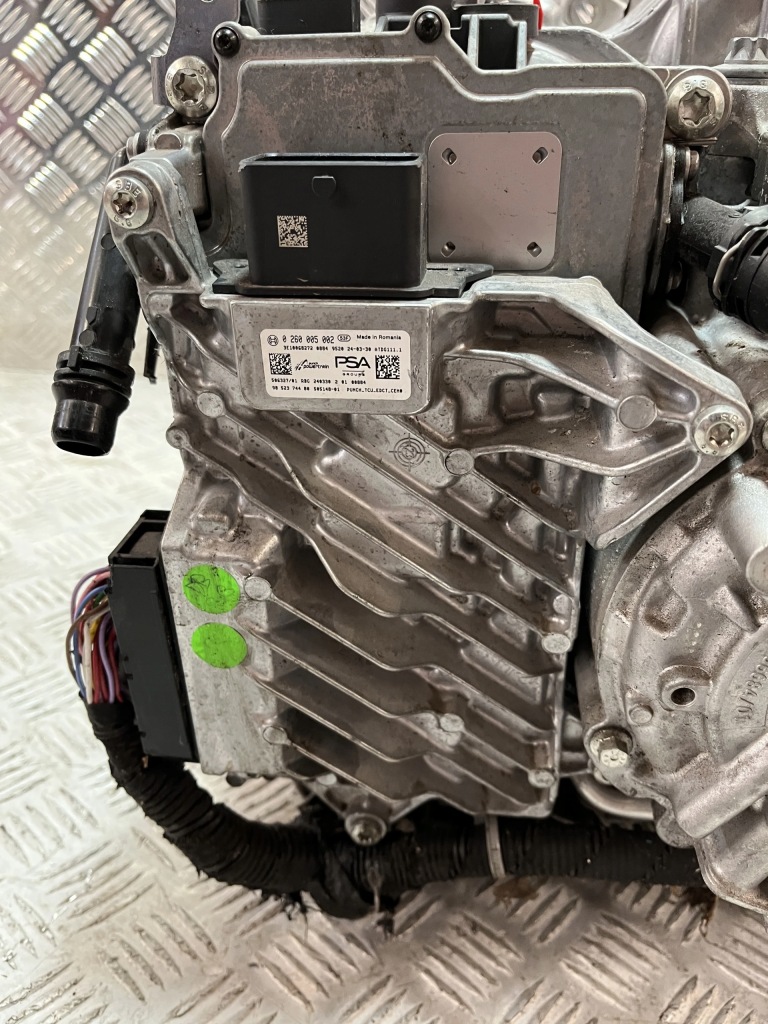 Коробка передач передач автоматическая jeep avenger 23- 1.2 thp 20mr00 642 km Цена