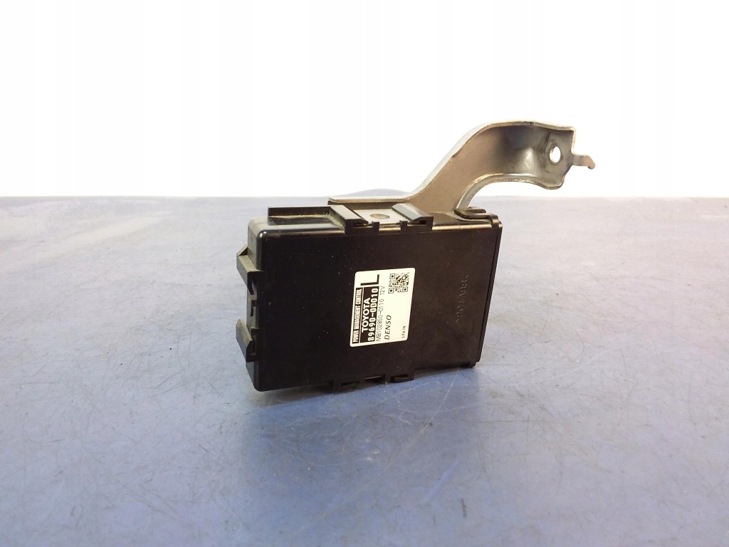 фото №1, Toyota yaris ii блок управления модуль 89690-0d010
