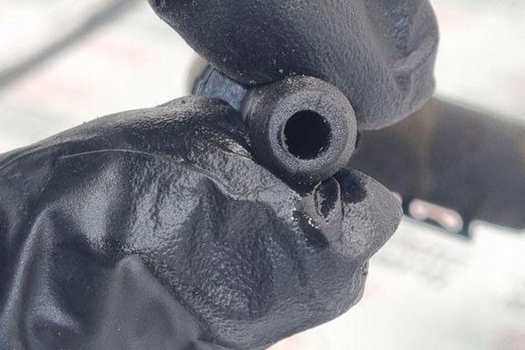 фото №9, Шланг топлива vw passat b7 alltrack 365 1k0121070e 2.0l дизель 103kw