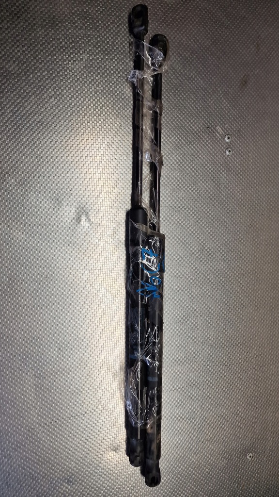 фото №1, Audi a6 c7 амортизатори задній кришки задня 4g9827552b