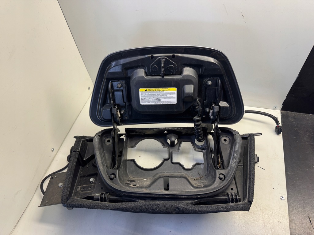 фото №7, Nissan leaf i крышка багажника порт зарядки камера