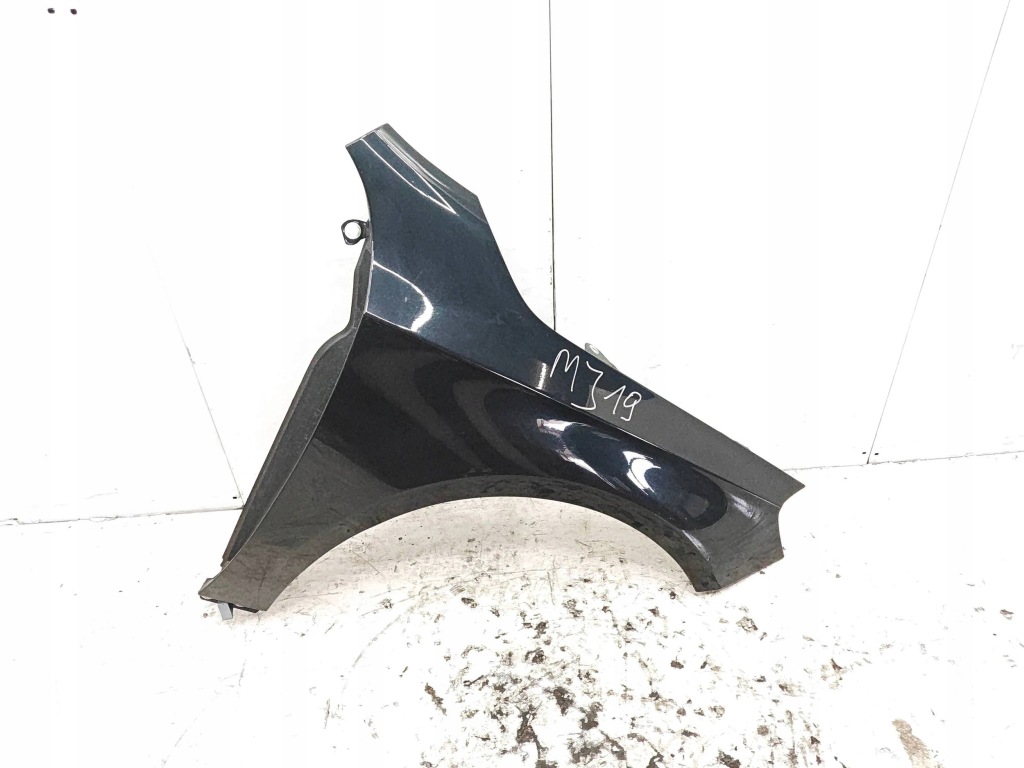 фото №1, Mercedes-benz a w176 крила правий перед 191