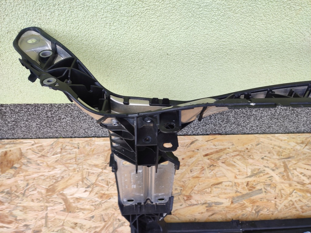 фото №9, Audi a6 c8 4k0805594a pas передній підсилювач+ балка 3.0