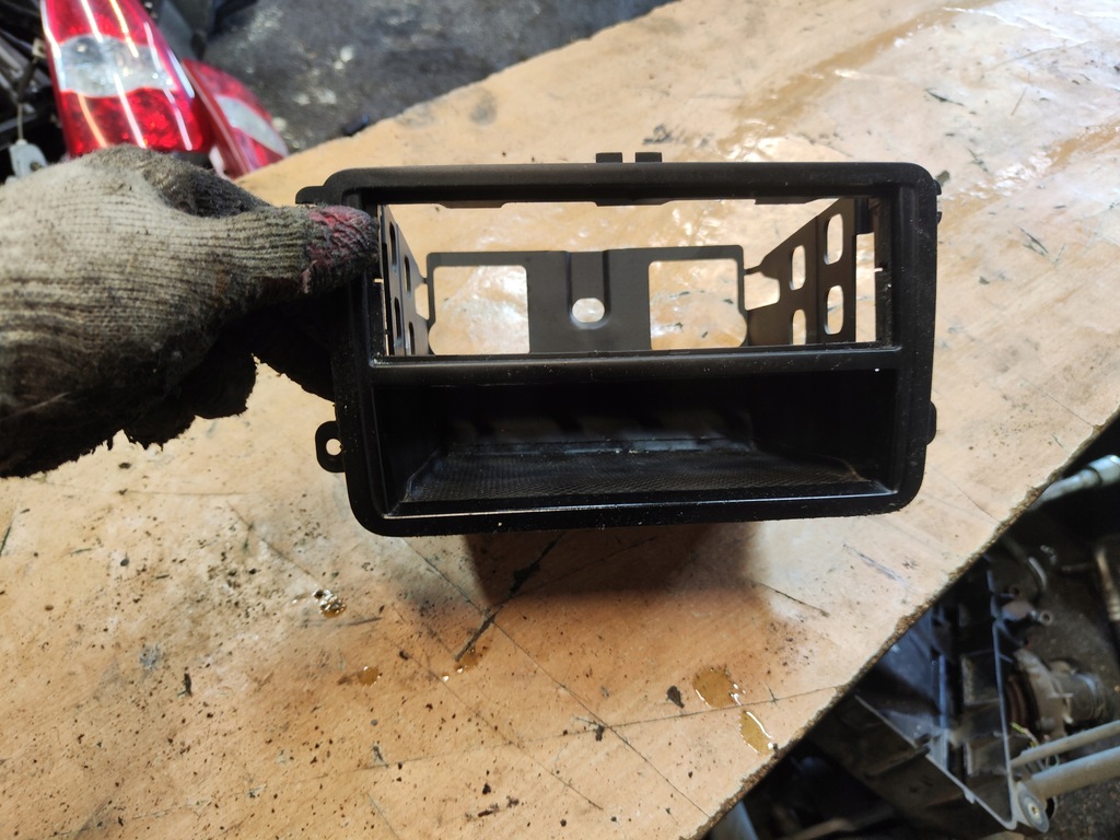 фото №1, Skoda fabia ii полиця бардачок pod радіо