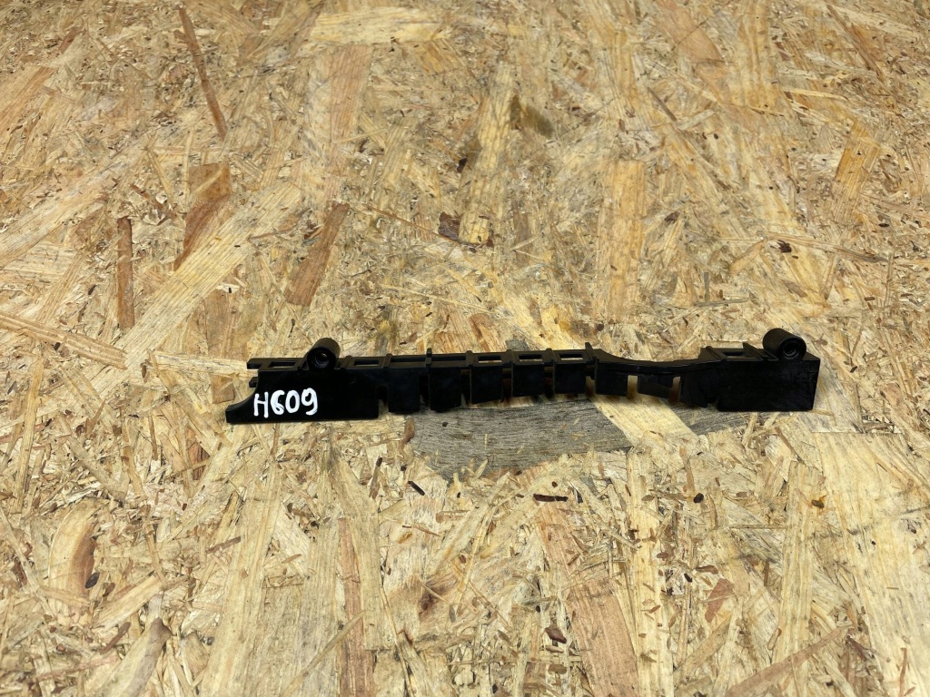 фото №1, Кронштейн кронштейн кронштейн радиатора land rover range rover 00207405