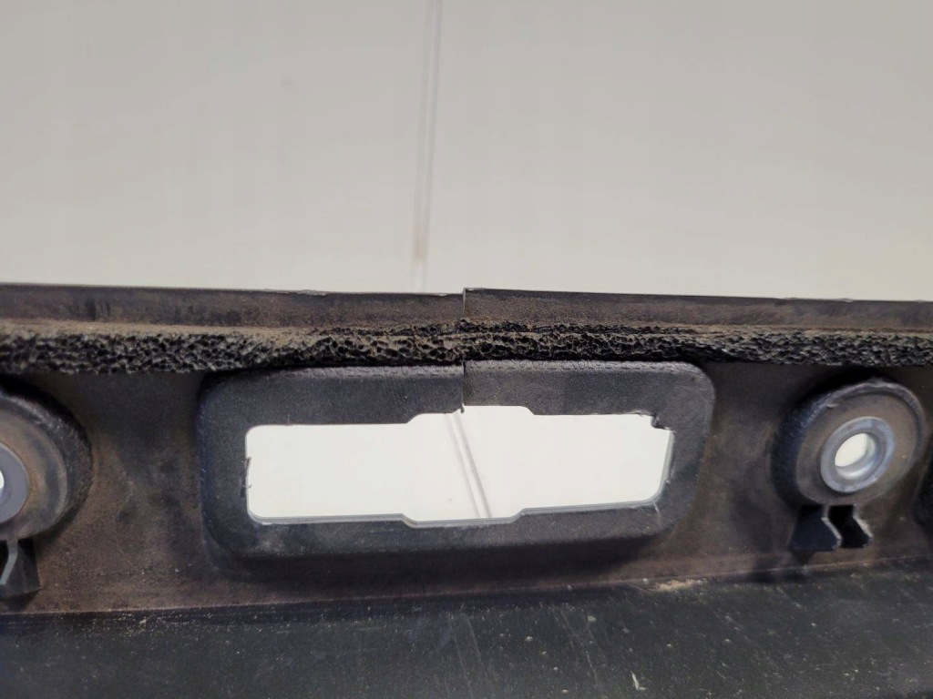 фото №6, Накладка крышки renault captur 2 2021 901521040r