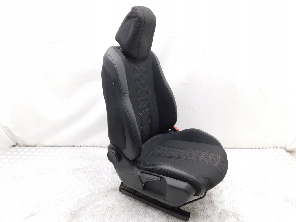 фото №11, Сидіння комплект заднє сидіння обшивки - peugeot 308 ii t9 sw kombi gt-line