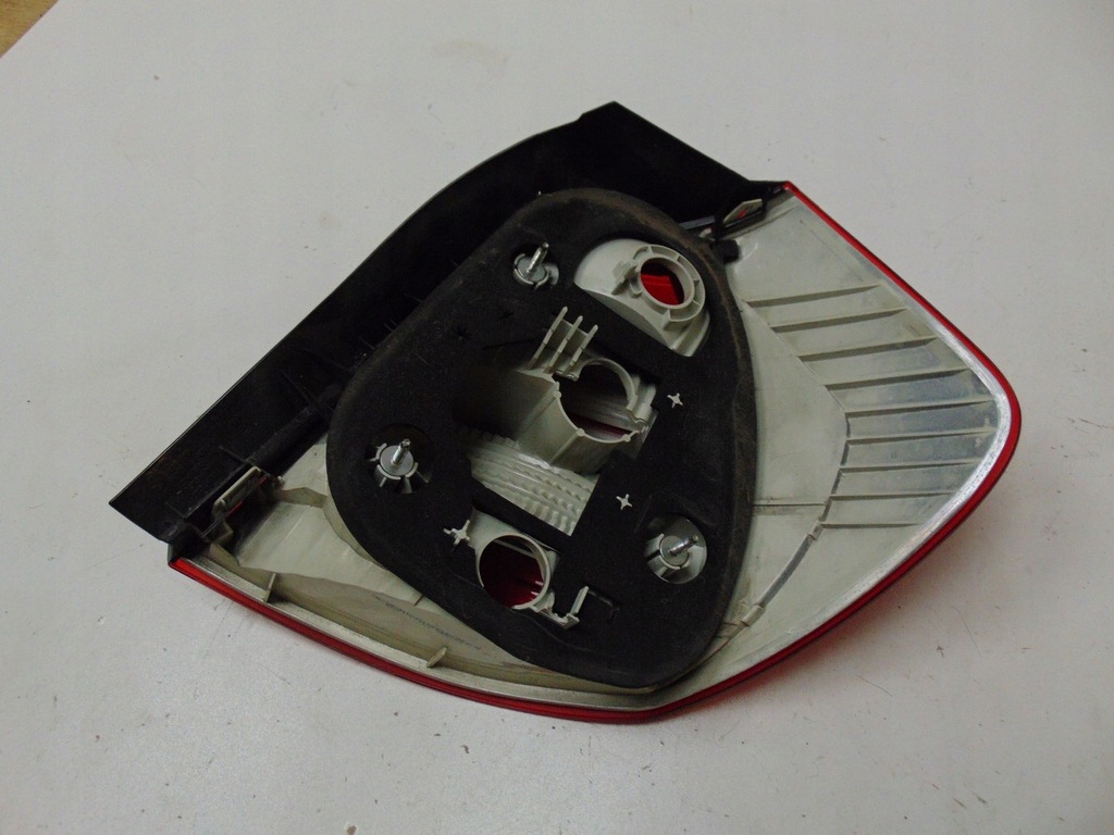 фото №5, Лампа левая задняя bmw 1 e87 europa