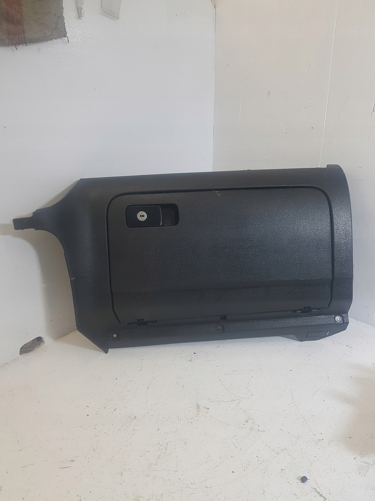 фото №1, Бардачок пассажира volkswagen golf 6