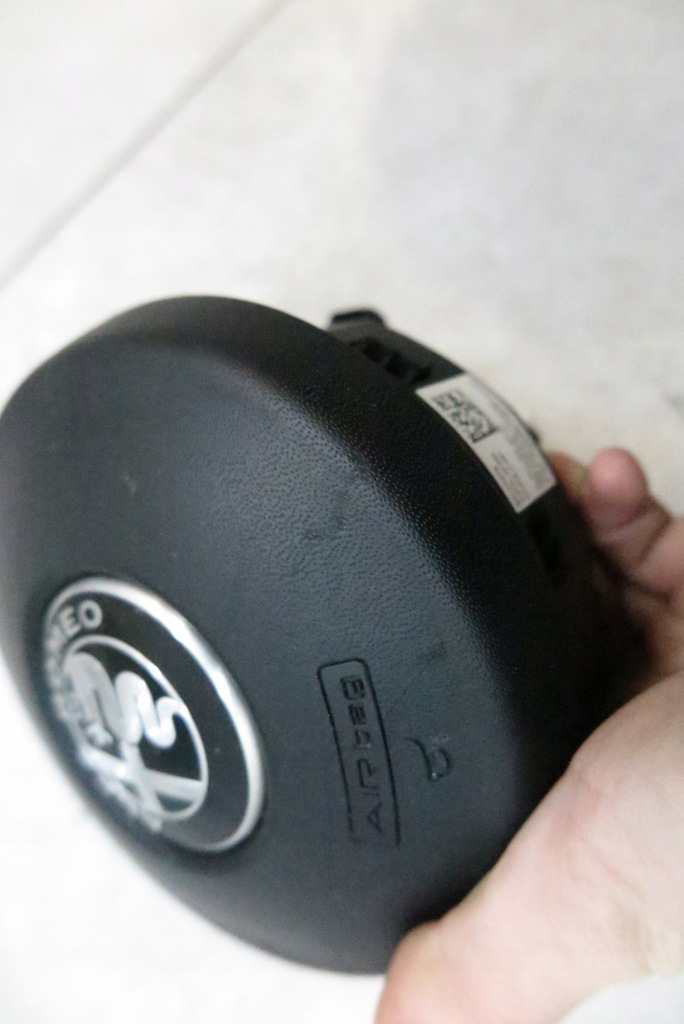 фото №7, Панель приладів подушка безпеки подушки безпеки ремені alfa romeo giulia демонтаж