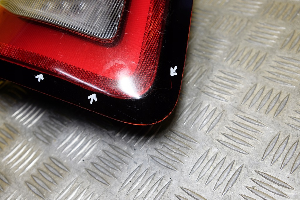 фото №10, Dodge ram 1500 2019- лампа задня права czarna led usa