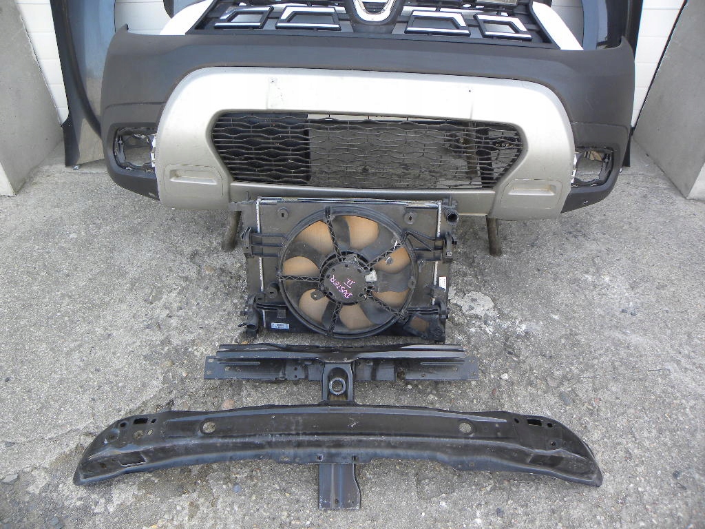 фото №3, Dacia duster ii 2018 r капот лампа левая бампер