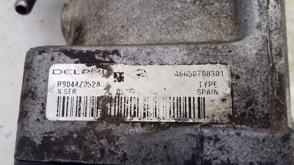 Насос упорскування a6650700301 r90447052a ssangyong kyron 2.0 xdi 05- Зі Шроту