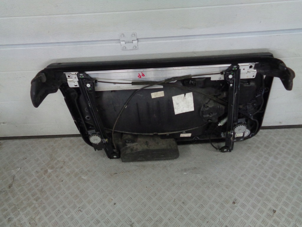 фото №2, Mini cooper r56 2010 обшивка дверь правый перед передний