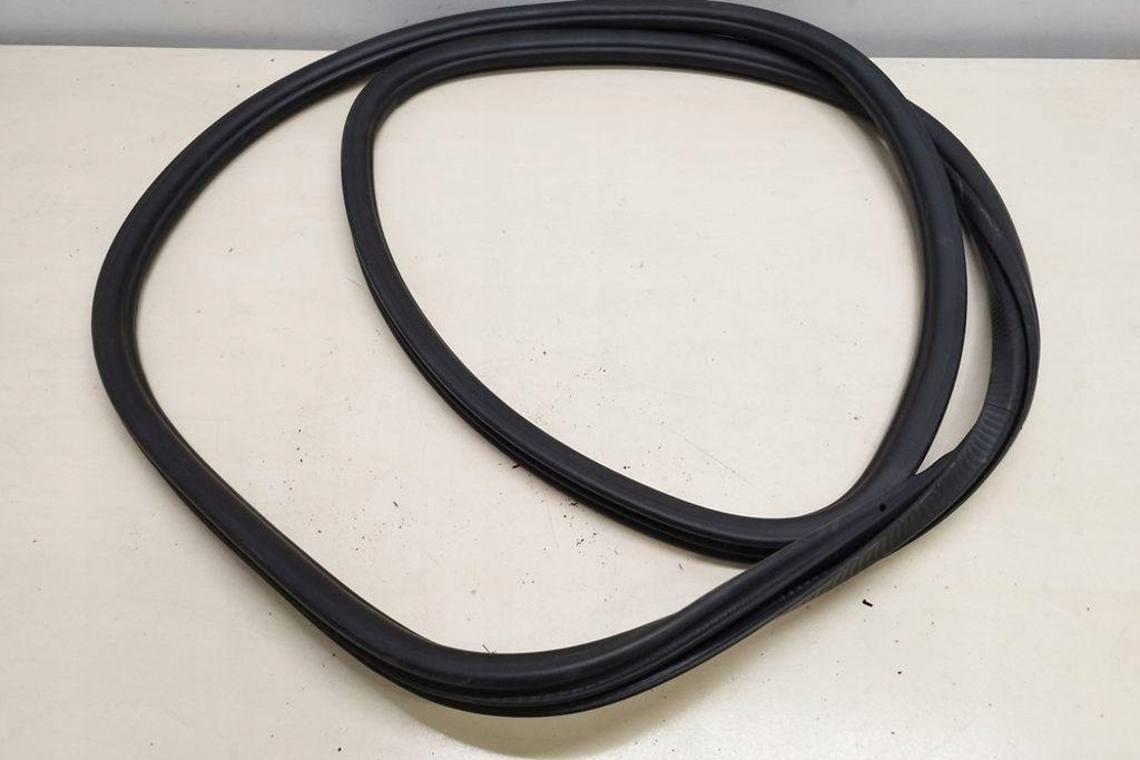 фото №8, Прокладка кузовна задніх двері porsche cayenne 92a 7p0867367d 4.8l