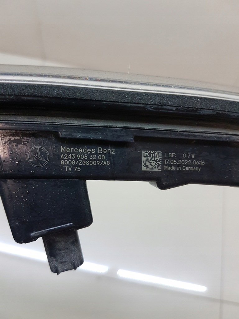 фото №8, Mercedes eqa w243 лампа задня накладка кришки задній a2439063200