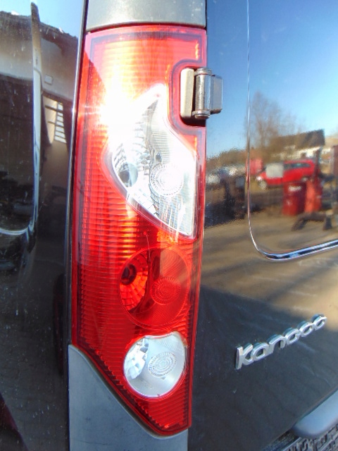 Купить Лампа левая задний  комплектная kangoo ii iii pod дверь 2008-