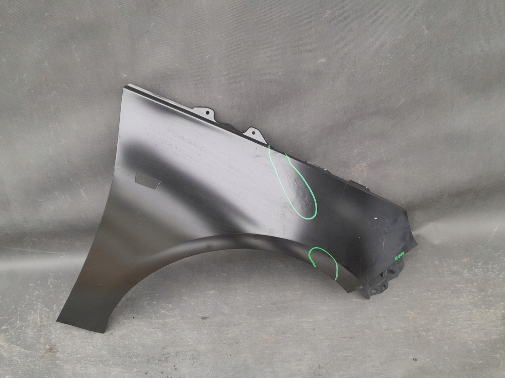 Купити Крила правий перед передній opel adam m13 13357545