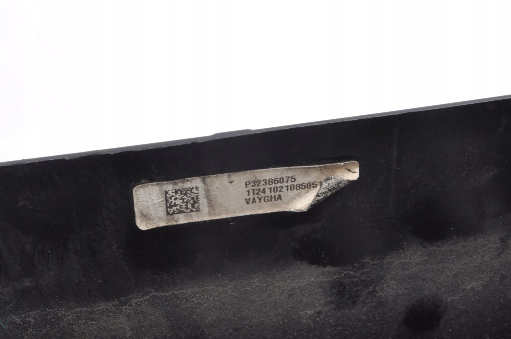 Volvo xc60 2 решітка  бампера решітка радіатора решітка радіатора 32291268 32291019 32386075 в Україні