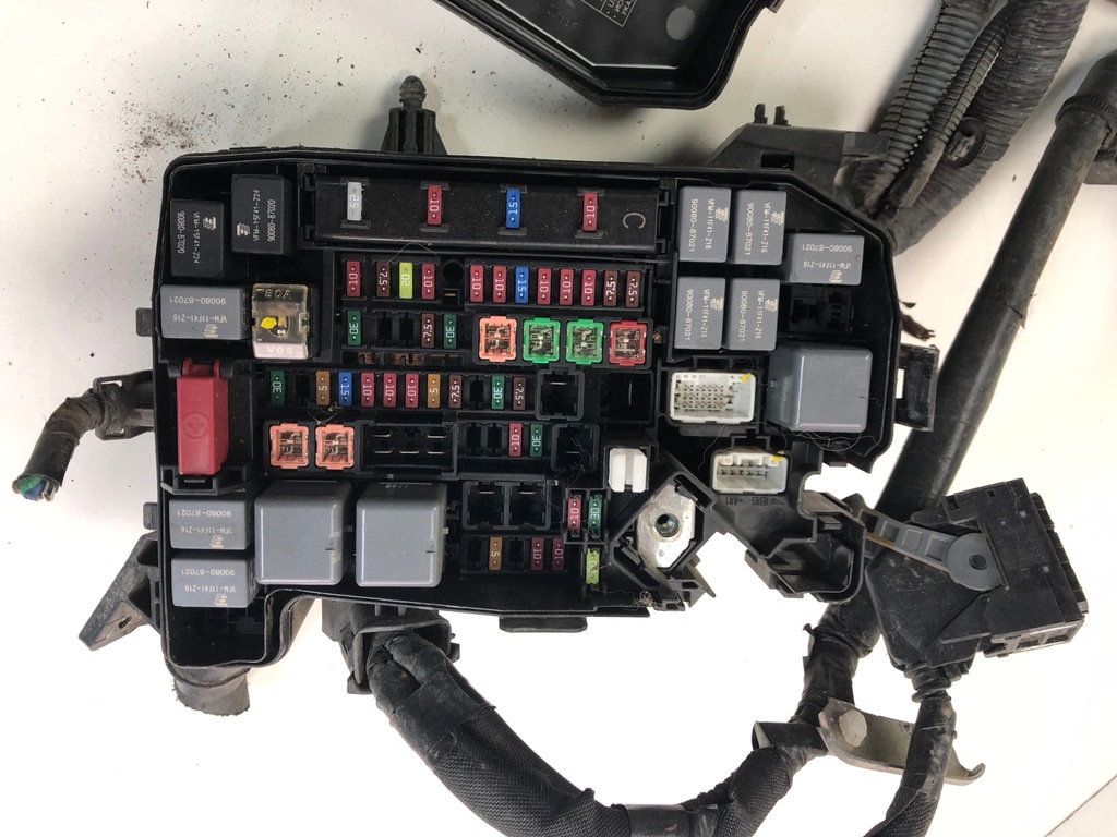 фото №10, Toyota auris ii 1.8 hyb коробка запобіжників 82662-02590