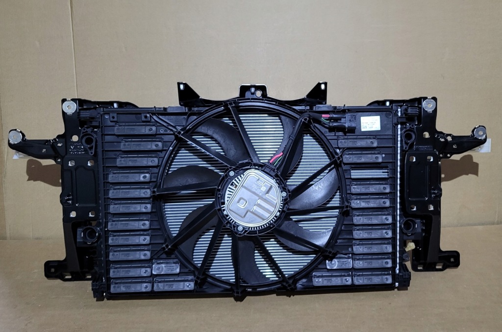 фото №1, Комплект радиатор porsche panamera gts 971 2019-