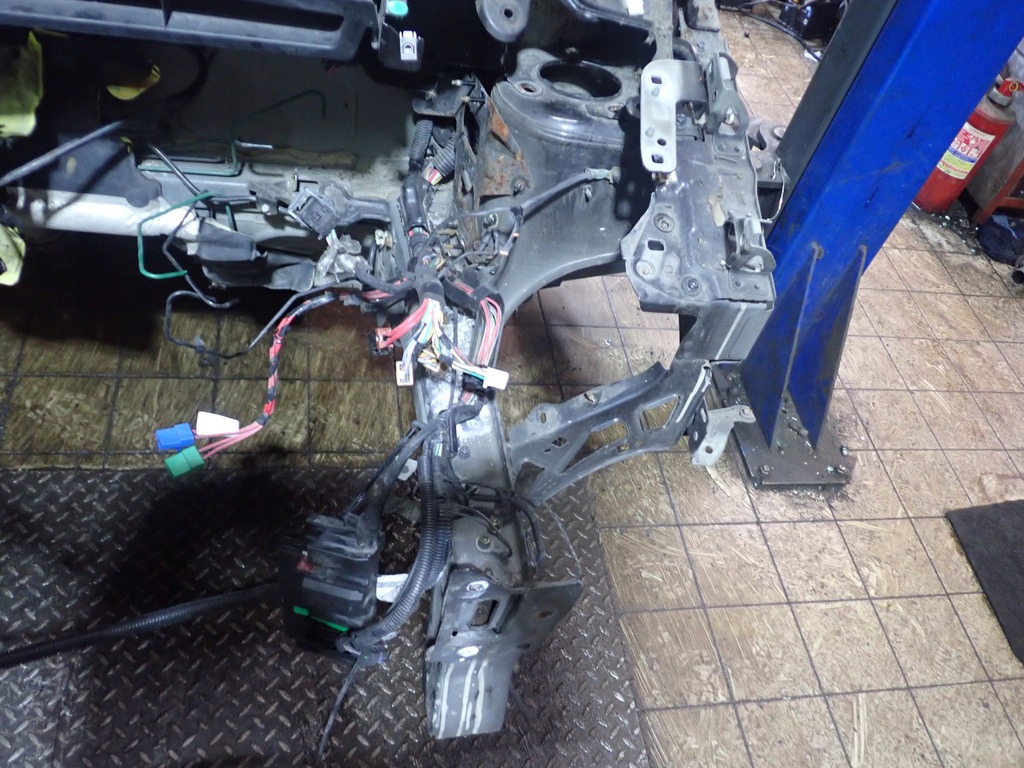 фото №4, Renault modus grand четверть перед левая лонжерон