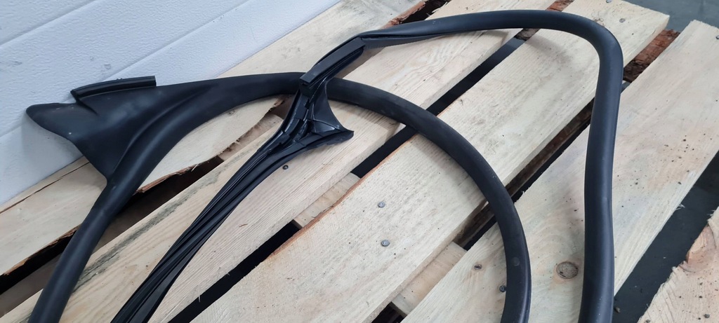 фото №16, Sq8 4m rsq8 q8 прокладка гумовий двері ліва лівий перед 24r 4m8831707d