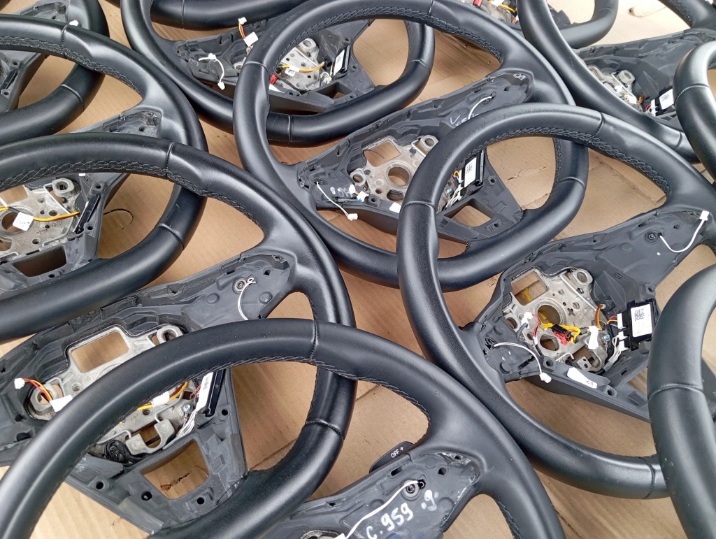 фото №16, Vw golf viii 8 5h0 passat b8 lift tiguan воздуховод кожа + лепестки переключения